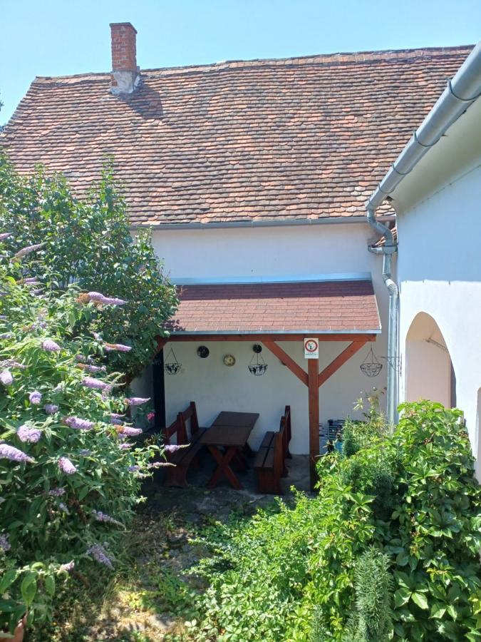 Kőszeg Blues Ryokan מראה חיצוני תמונה