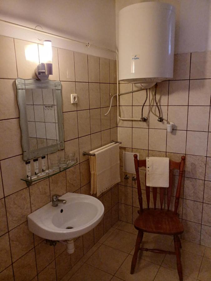 Kőszeg Blues Ryokan מראה חיצוני תמונה