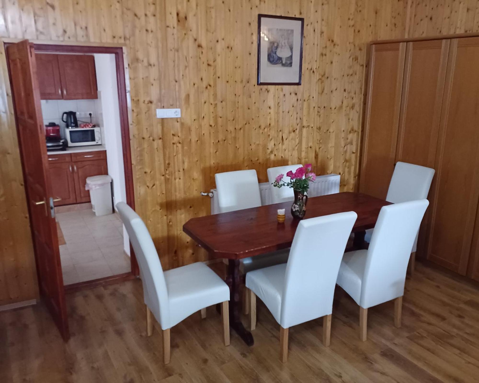 Kőszeg Blues Ryokan מראה חיצוני תמונה