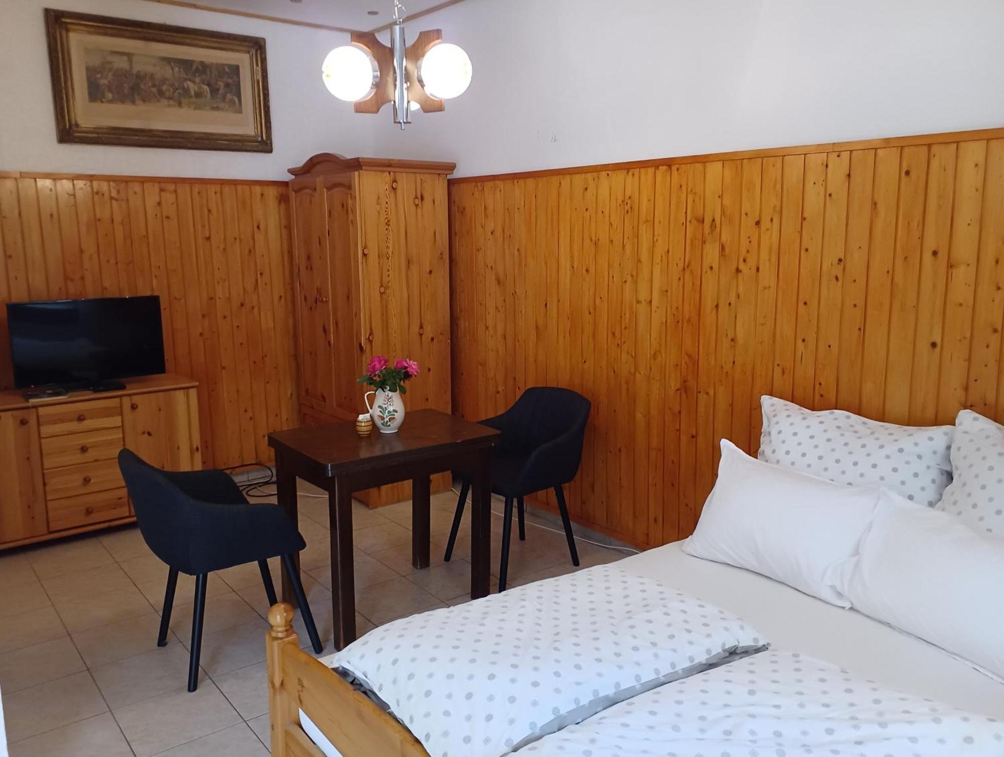 Kőszeg Blues Ryokan מראה חיצוני תמונה